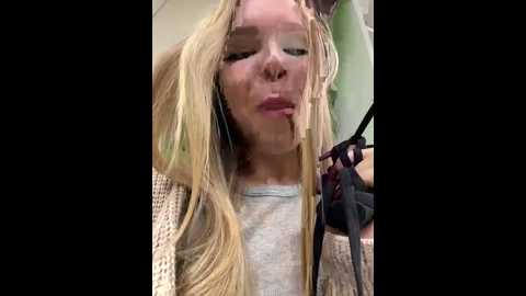 mur_girl @ stripchat on 20241219