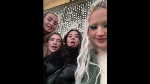 rollinggirls @ stripchat on 20241219