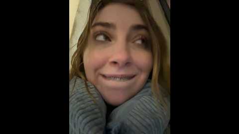 Media: sunny___bunny Stripchat 2024-12-19 19:15:00