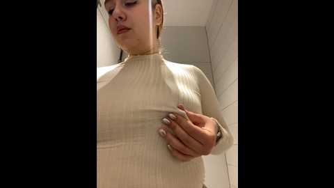 Media: suziemurray Stripchat 2024-12-19 10:10:00