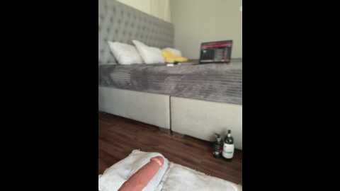 emiss_ @ stripchat on 20250529