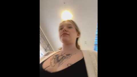 Media: honey___hot Stripchat 2025-05-29 18:24:00