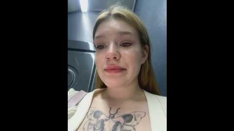 Media: honey___hot Stripchat 2025-05-29 19:04:00
