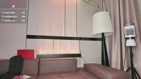 Media: kiki__2025 Stripchat 2025-05-29 15:23:00