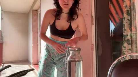 nique_taraxx @ stripchat on 20250529