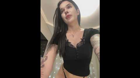 Media: vika_gray Stripchat 2025-05-29 20:27:00