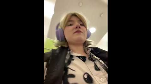 Media: baby__naughty Stripchat 2025-05-30 18:34:00
