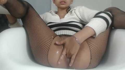 Media: itzel_fisting Stripchat 2025-05-30 14:29:00