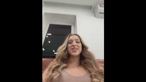 Media: jackie_white_ Stripchat 2025-05-30 03:00:00