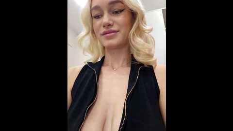 Media: kristinadane Stripchat 2025-05-30 03:14:00