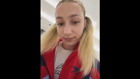 Media: lia__love Stripchat 2025-05-30 12:04:00