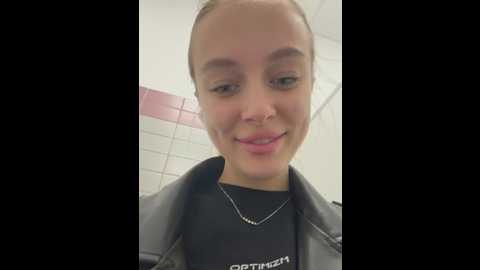 Media: enjoy_my_beauty Stripchat 2025-05-31 08:32:00