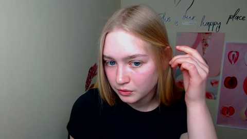 Media: mademoisellecl Stripchat 2025-05-31 07:19:00