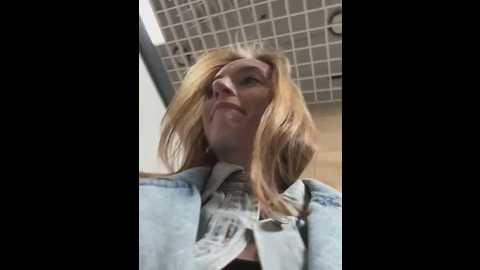 Media: _angelari_ Stripchat 2025-06-01 13:01:00