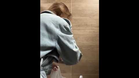 Media: _angelari_ Stripchat 2025-06-01 13:52:00