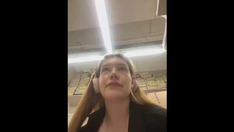 Media: honey___hot Stripchat 2025-06-02 18:03:00