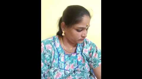 madavi123 @ stripchat on 20250602