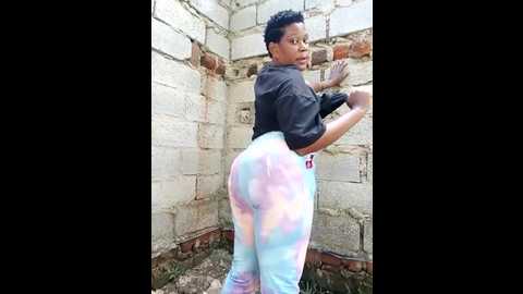 Media: xtra_bootie Stripchat 2025-06-02 14:04:00