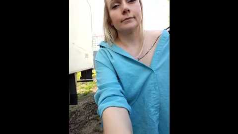 Media: bondgirl_013 Stripchat 2025-06-03 13:13:00