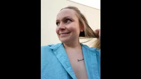 Media: bondgirl_013 Stripchat 2025-06-03 14:39:00