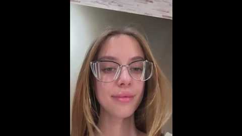 Media: enjoy_my_beauty Stripchat 2025-06-03 08:22:00