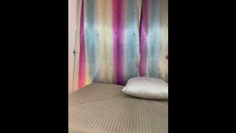 Media: floriamandjazmin Stripchat 2025-06-03 03:56:00
