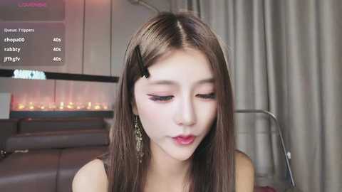 Media: kiki__2025 Stripchat 2025-06-03 18:06:00