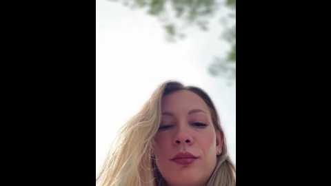 Media: lavenderhot Stripchat 2025-06-03 03:19:00