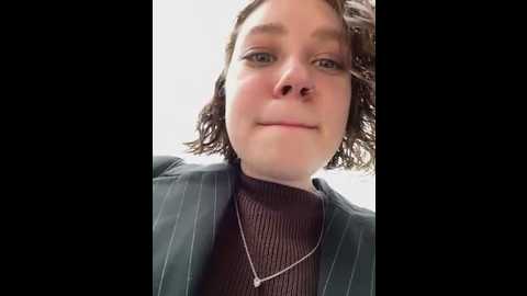 Media: lucy_joy Stripchat 2025-06-03 13:21:00