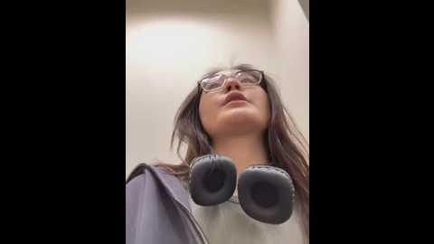 Media: kissmeeva Stripchat 2025-06-04 08:06:00