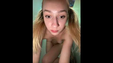 Media: lia__love Stripchat 2025-06-04 14:17:00