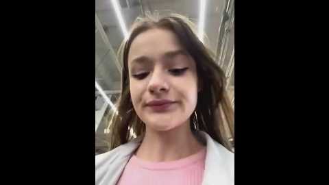 Media: mila___meow Stripchat 2025-06-04 13:16:00