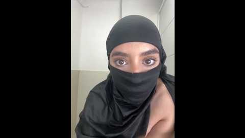 nayiraa_ @ stripchat on 20250604