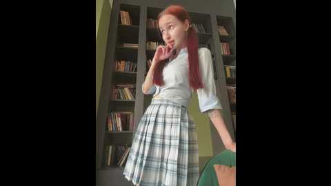 Media: snappyhappy Stripchat 2025-06-04 15:20:00