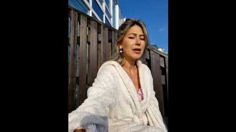 Media: celynaross Stripchat 2025-06-05 19:12:00