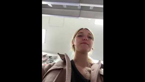 Media: dollytall Stripchat 2025-06-05 13:48:00