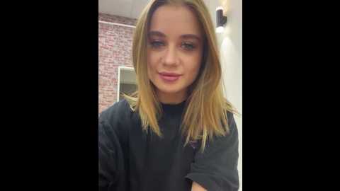 Media: kiramyers Stripchat 2025-06-05 04:31:00