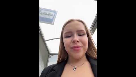 Media: liza_risky Stripchat 2025-06-05 12:59:00