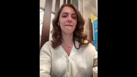 Media: mariid Stripchat 2025-06-05 07:21:00
