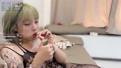 vi_vi_11 @ stripchat on 20250605