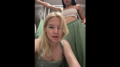 cum_girlss @ stripchat on 20250606