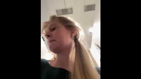 julie_bae @ stripchat on 20250606