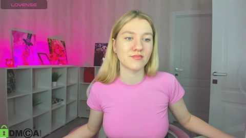 Media: mariel_brown Stripchat 2025-06-06 09:00:00