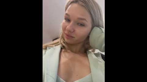 Media: oh_anna Stripchat 2025-06-06 09:54:00