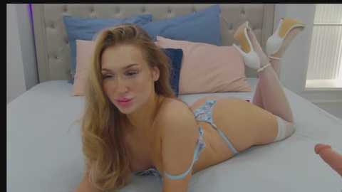 Media: jackie_white_ Stripchat 2025-06-07 03:40:00
