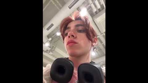 Media: lily__belle Stripchat 2025-06-07 15:24:00