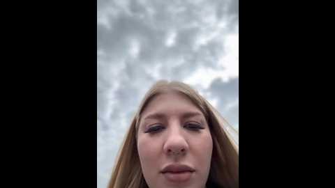 newlale @ stripchat on 20250607