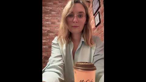 the_snowwhitee @ stripchat on 20250607
