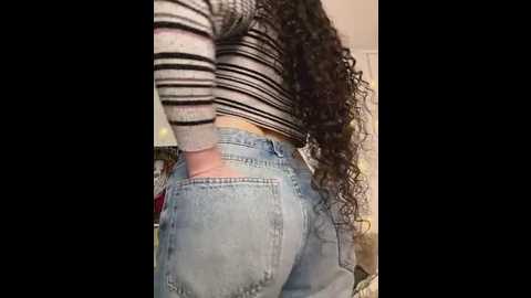 Media: antoniart_ Stripchat 2025-06-08 05:18:00