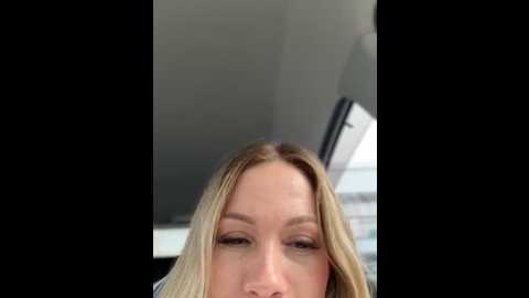 lavenderhot @ stripchat on 20250608